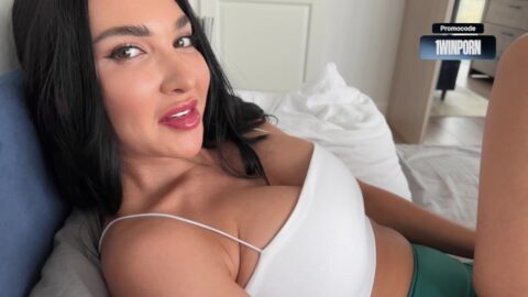 Sharing A Bed With My Hot Stepmother - Family Medicine