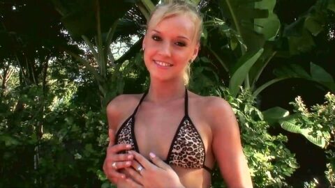 Walk With This Beauty To The Garden So She Can Show You Her Beautiful Cat